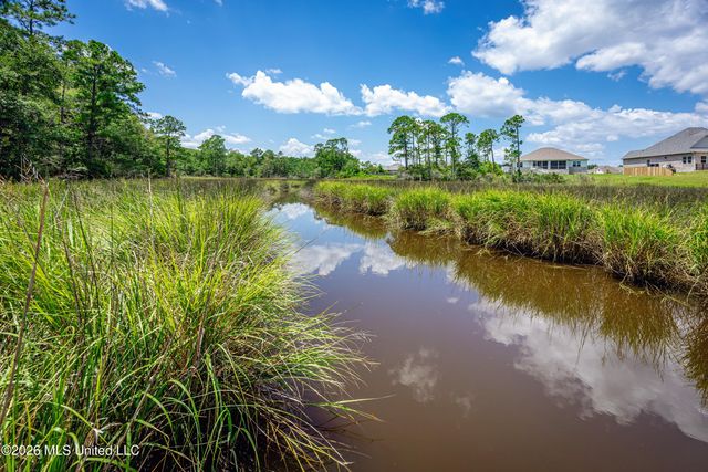 2408 Olde Oak Pointe, Ocean Springs, MS 39564