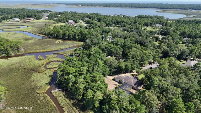 2408 Olde Oak Pointe, Ocean Springs, MS 39564