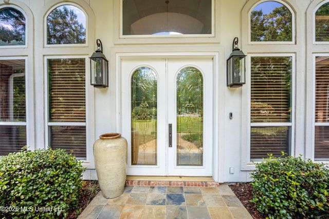 2408 Olde Oak Pointe, Ocean Springs, MS 39564
