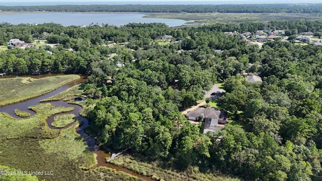 2408 Olde Oak Pointe, Ocean Springs, MS 39564