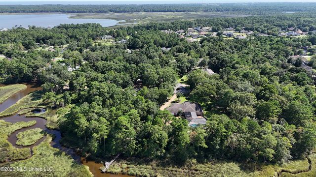2408 Olde Oak Pointe, Ocean Springs, MS 39564