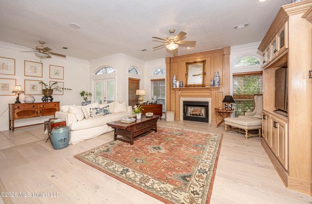 2408 Olde Oak Pointe, Ocean Springs, MS 39564