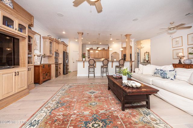 2408 Olde Oak Pointe, Ocean Springs, MS 39564