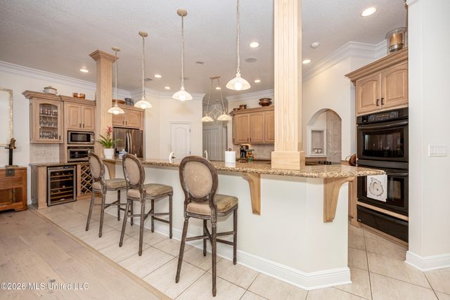 2408 Olde Oak Pointe, Ocean Springs, MS 39564
