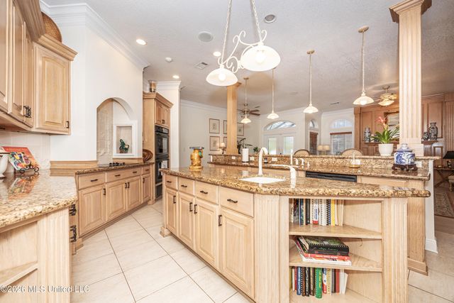2408 Olde Oak Pointe, Ocean Springs, MS 39564
