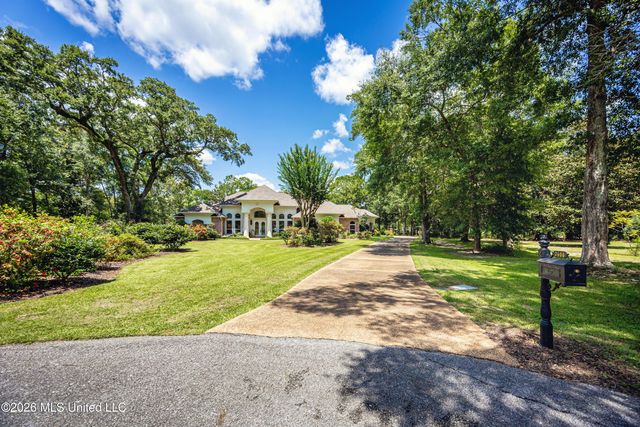 2408 Olde Oak Pointe, Ocean Springs, MS 39564