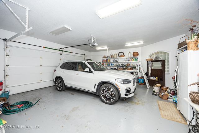 2408 Olde Oak Pointe, Ocean Springs, MS 39564