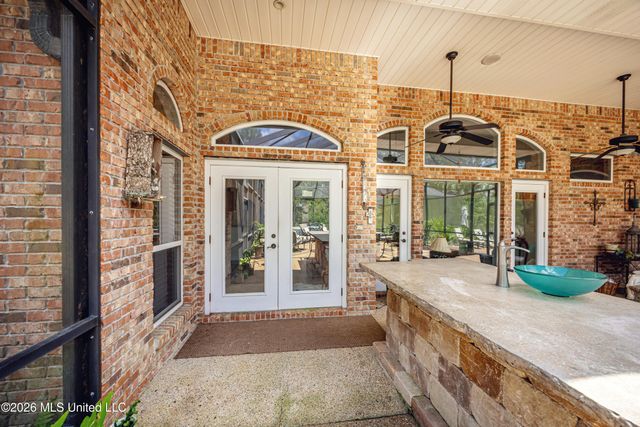 2408 Olde Oak Pointe, Ocean Springs, MS 39564