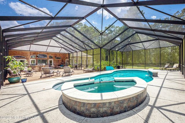 2408 Olde Oak Pointe, Ocean Springs, MS 39564