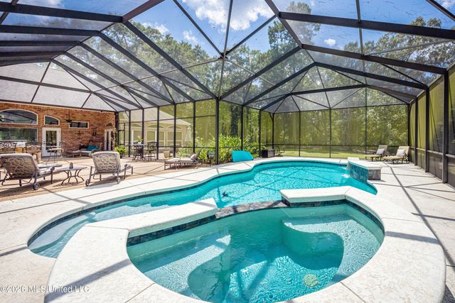 2408 Olde Oak Pointe, Ocean Springs, MS 39564
