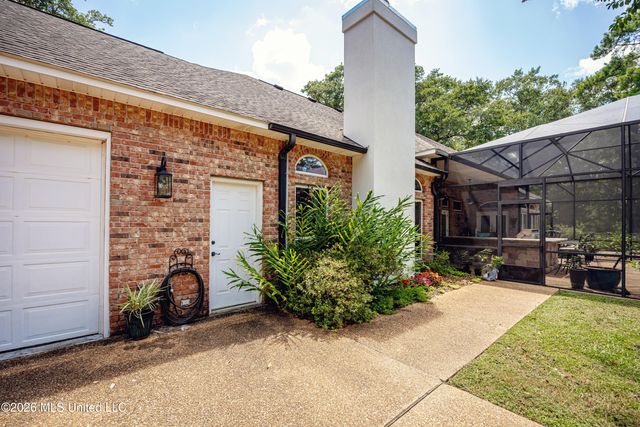 2408 Olde Oak Pointe, Ocean Springs, MS 39564