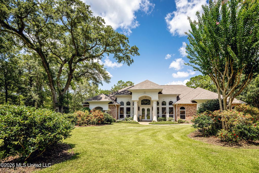 2408 Olde Oak Pointe, Ocean Springs, MS 39564