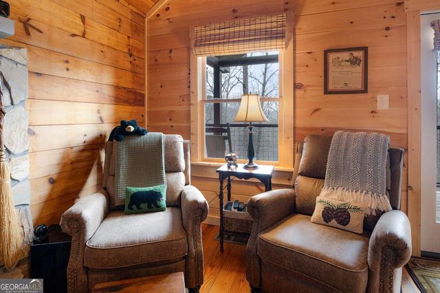 173 Mountain Laurel Lane, Ellijay, GA 30536