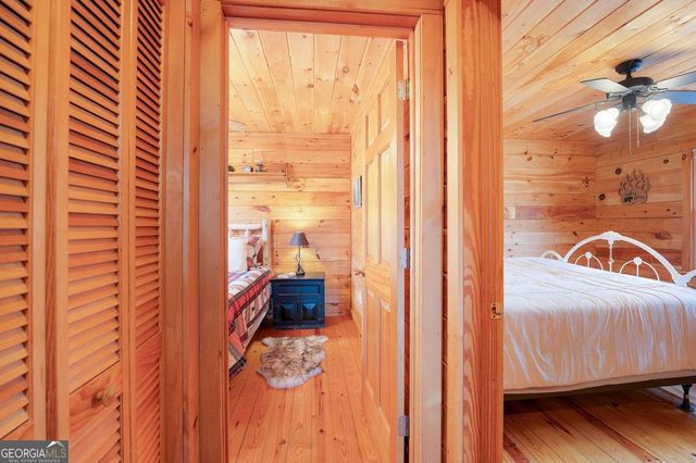 173 Mountain Laurel Lane, Ellijay, GA 30536