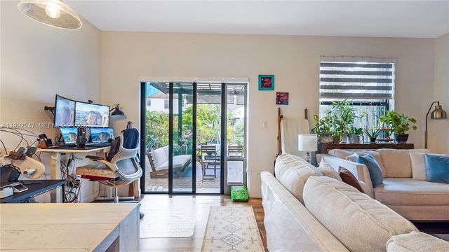 25060 SW 108th Ave, Homestead, FL 33032