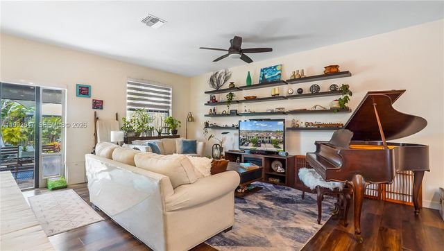 25060 SW 108th Ave, Homestead, FL 33032