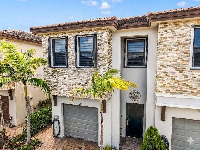 25060 SW 108th Ave, Homestead, FL 33032