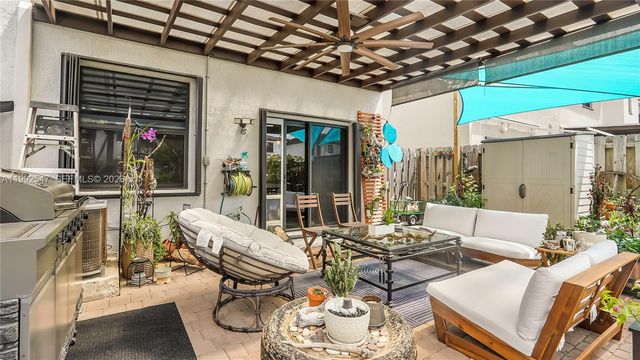 25060 SW 108th Ave, Homestead, FL 33032