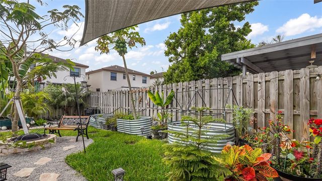 25060 SW 108th Ave, Homestead, FL 33032