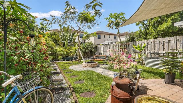 25060 SW 108th Ave, Homestead, FL 33032