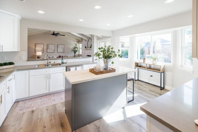 4445 Willowglen Way, Rocklin, CA 95677