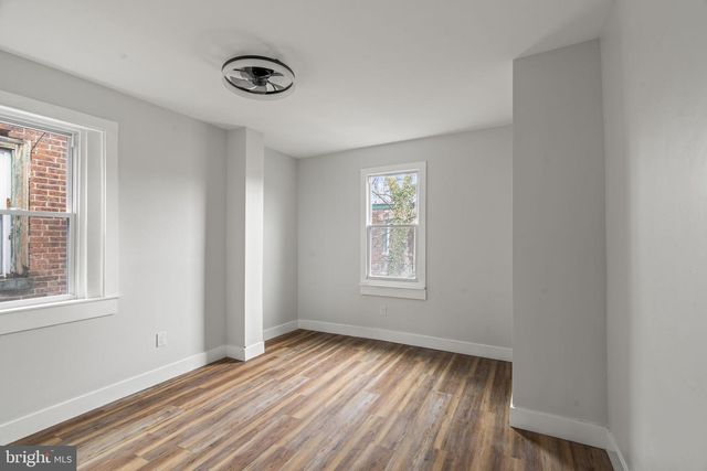 4935 N 8TH ST, Philadelphia, PA 19120