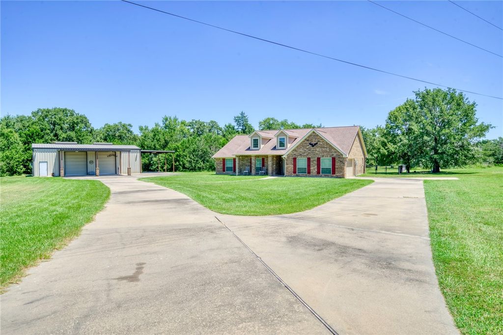 9945 Oxford Cemetery Road, Madisonville, TX 77864 — photo 3