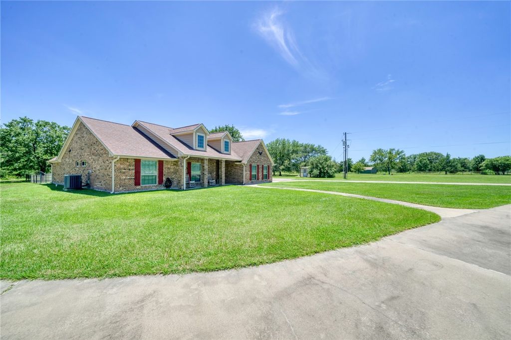 9945 Oxford Cemetery Road, Madisonville, TX 77864 — photo 4