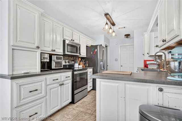 1606 Broken Hill Drive, Van Buren, AR 72956