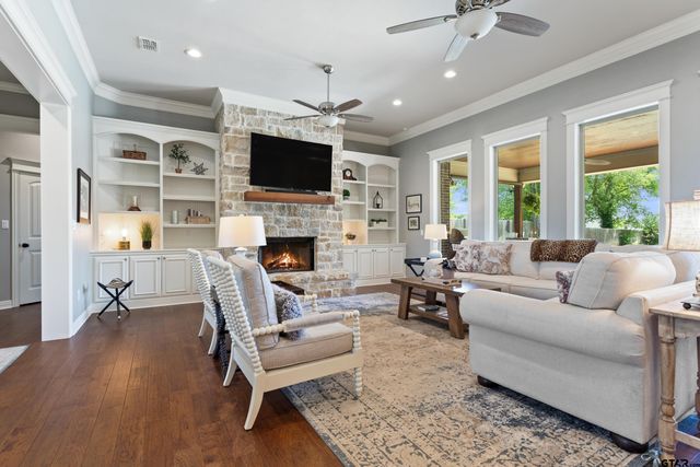 10589 CR 41, Tyler, TX 75706