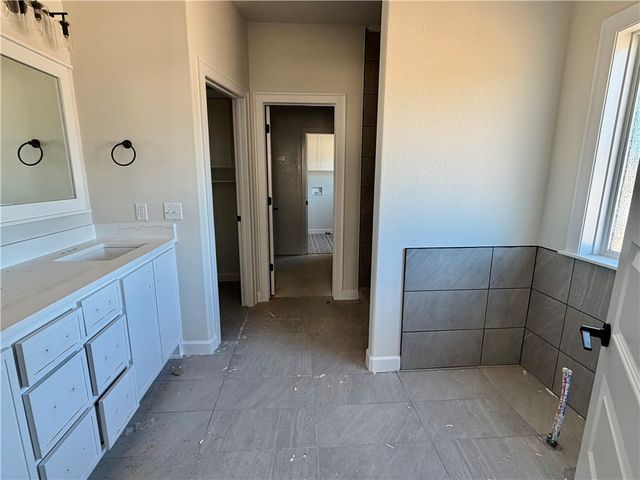 1500 Crystal Clear Lane, Cave Springs, AR 72718