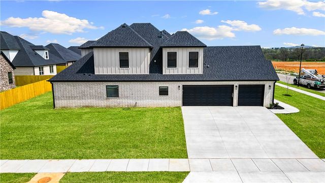 1500 Crystal Clear Lane, Cave Springs, AR 72718