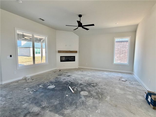 1500 Crystal Clear Lane, Cave Springs, AR 72718