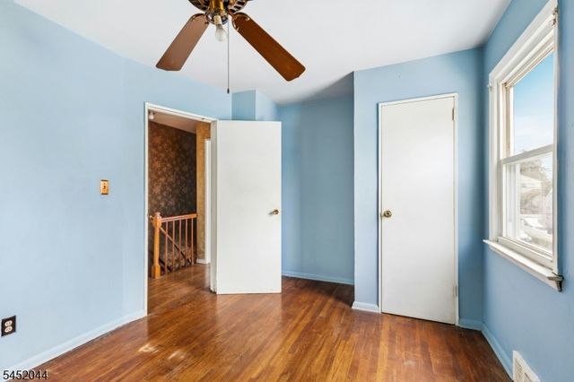 721 Union St, Linden City, NJ 07036