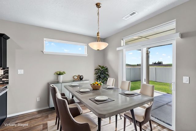 3290 Harvest Bluff Dr, Cheney, WA 99004