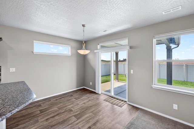 3290 Harvest Bluff Dr, Cheney, WA 99004
