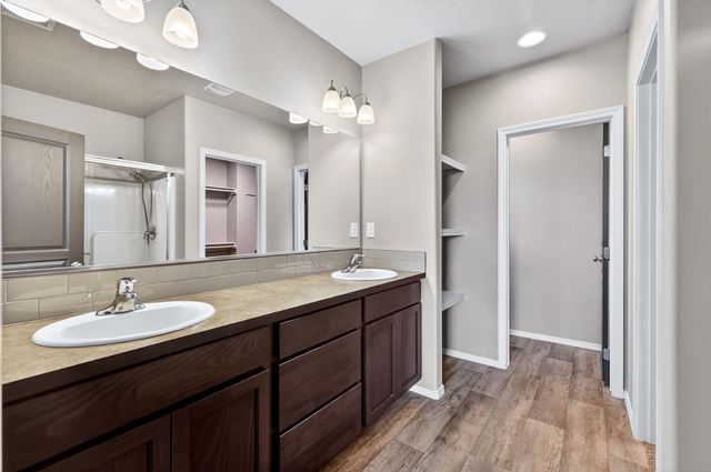 3290 Harvest Bluff Dr, Cheney, WA 99004