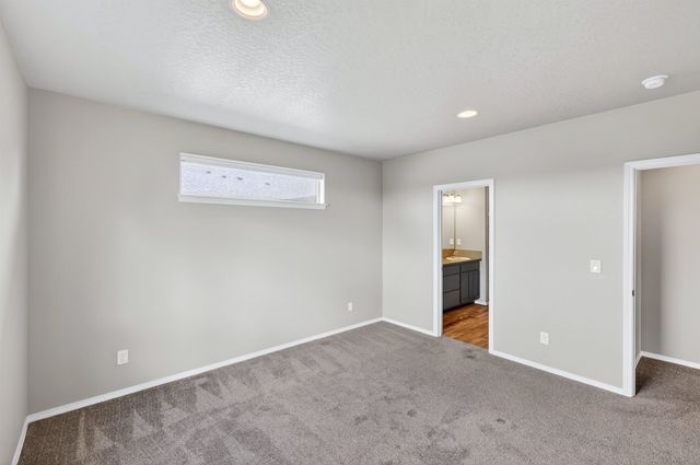 3290 Harvest Bluff Dr, Cheney, WA 99004
