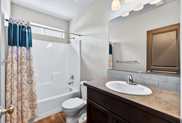 3290 Harvest Bluff Dr, Cheney, WA 99004