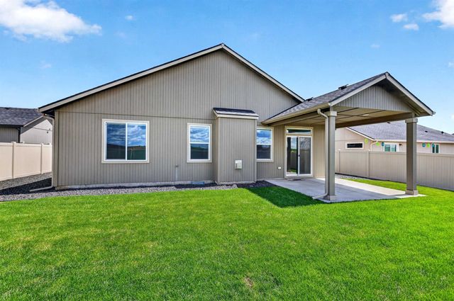 3290 Harvest Bluff Dr, Cheney, WA 99004
