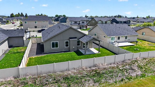 3290 Harvest Bluff Dr, Cheney, WA 99004