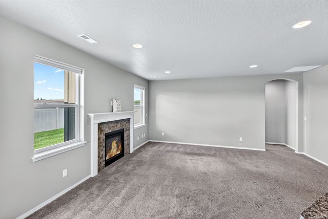 3290 Harvest Bluff Dr, Cheney, WA 99004