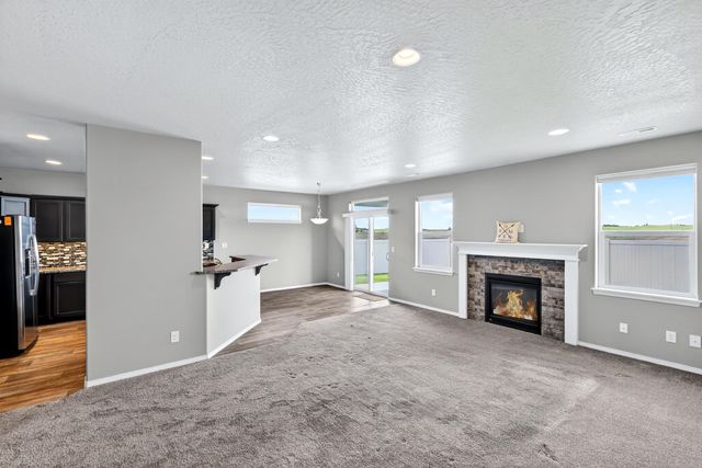 3290 Harvest Bluff Dr, Cheney, WA 99004