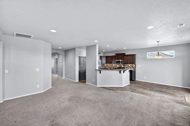 3290 Harvest Bluff Dr, Cheney, WA 99004