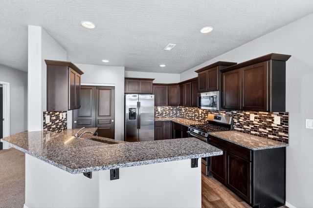 3290 Harvest Bluff Dr, Cheney, WA 99004