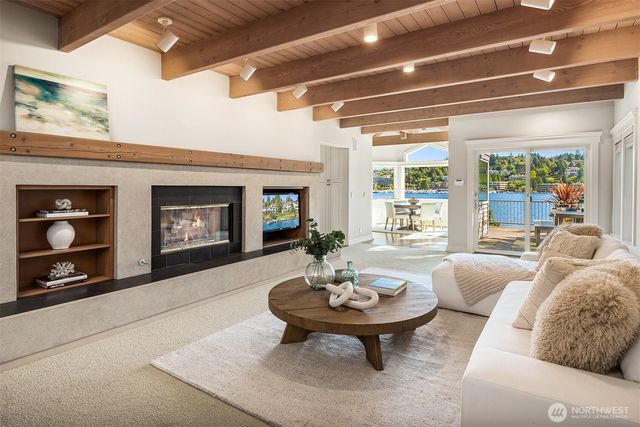 4640 95th Avenue NE, Yarrow Point, WA 98004