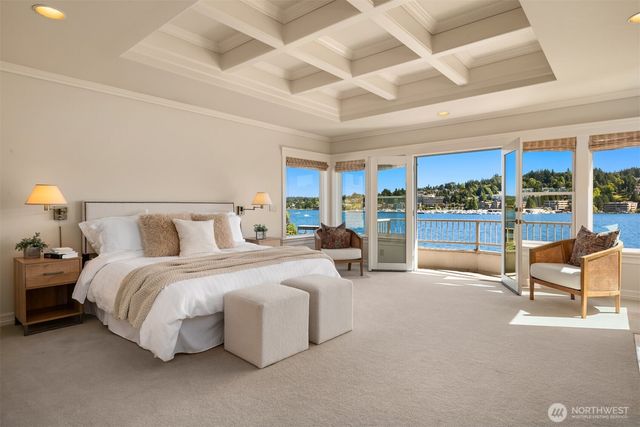 4640 95th Avenue NE, Yarrow Point, WA 98004