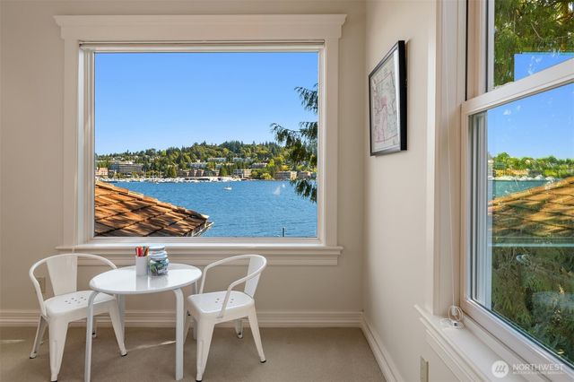 4640 95th Avenue NE, Yarrow Point, WA 98004