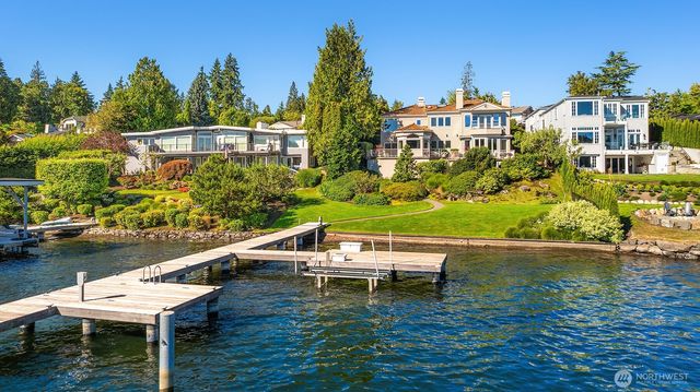 4640 95th Avenue NE, Yarrow Point, WA 98004