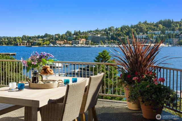 4640 95th Avenue NE, Yarrow Point, WA 98004